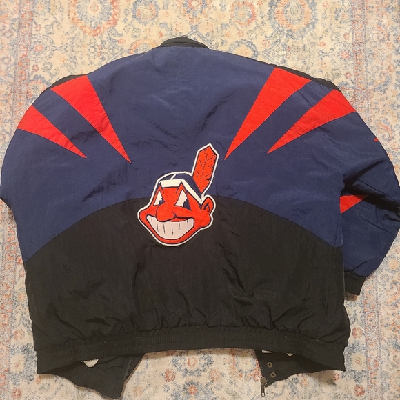 Vintage Early 90s Cleveland Indians Apex One Winter Jacket - Picture 2 of 3
